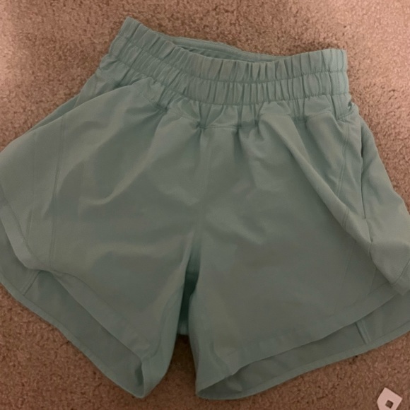 Wild Mint Lululemom Track that shorts size 0. - Picture 1 of 3